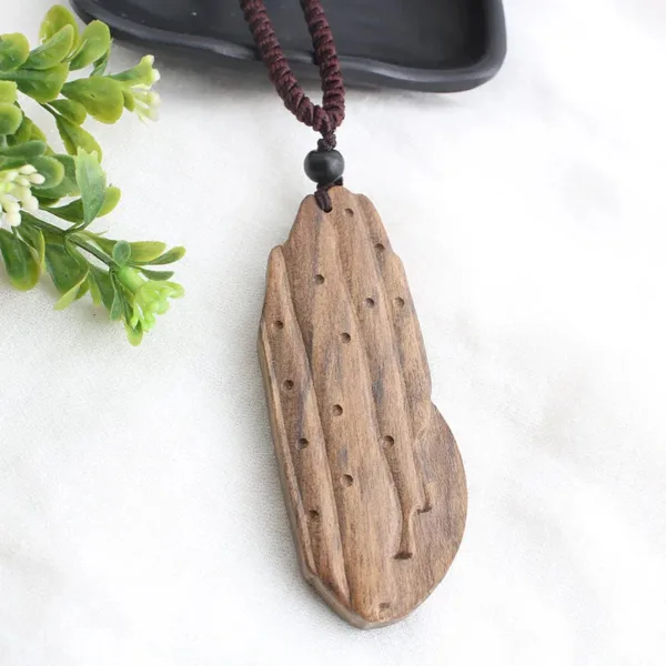 Bijou africain, collier en bois authentique
