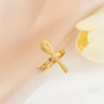 Accessoire Africaine représentant la croix de vie