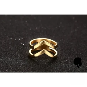 Bague artisanale africaine avec une finition unique