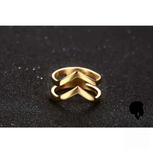 Bague artisanale africaine avec une finition unique