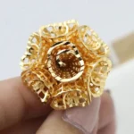 Bague distincte en or avec inspiration africaine