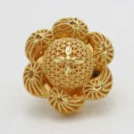 Bague florale en or pour un look unique