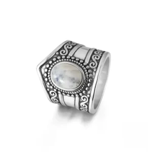 Bague en Pierre de Lune, design africain unique