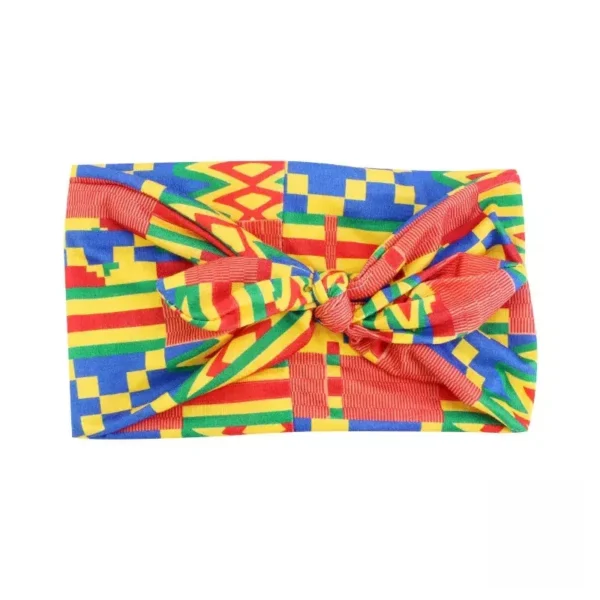 Accessoire de tête africain aux couleurs variées et lumineuses