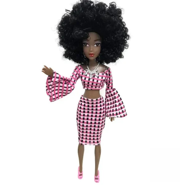 Poupée d'inspiration afro : Un look audacieux