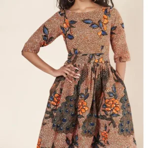 Robe colorée inspirée de motifs africains