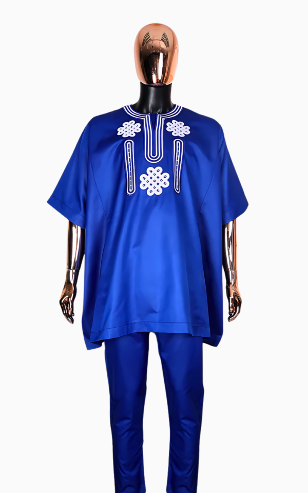 Ensemble boubou homme à la coupe moderne et confortable