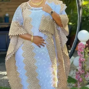 Boubou africain en dentelle blanche et dorée pour femme