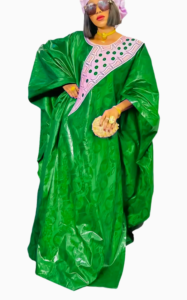 Boubou stylé pour femmes, idéal pour les fêtes africaines
