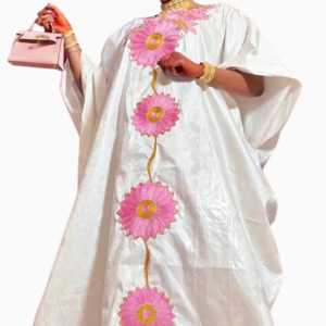 Boubou Africain Femme Rose et Blanc élégant et coloré