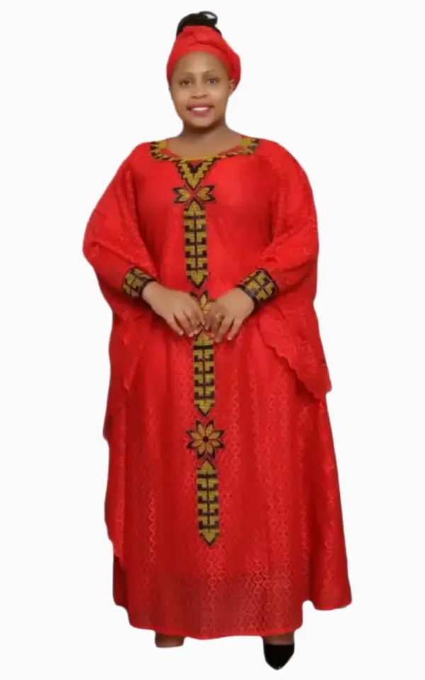 Boubou Femme aux motifs africains colorés, style élégant