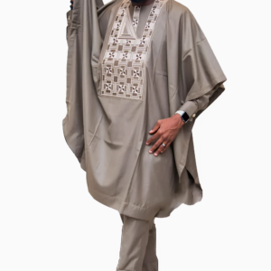 Boubou Bazin Sénégalais Gris pour homme élégant