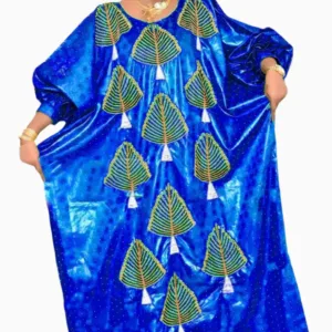 Boubou africain femme avec motifs traditionnels colorés