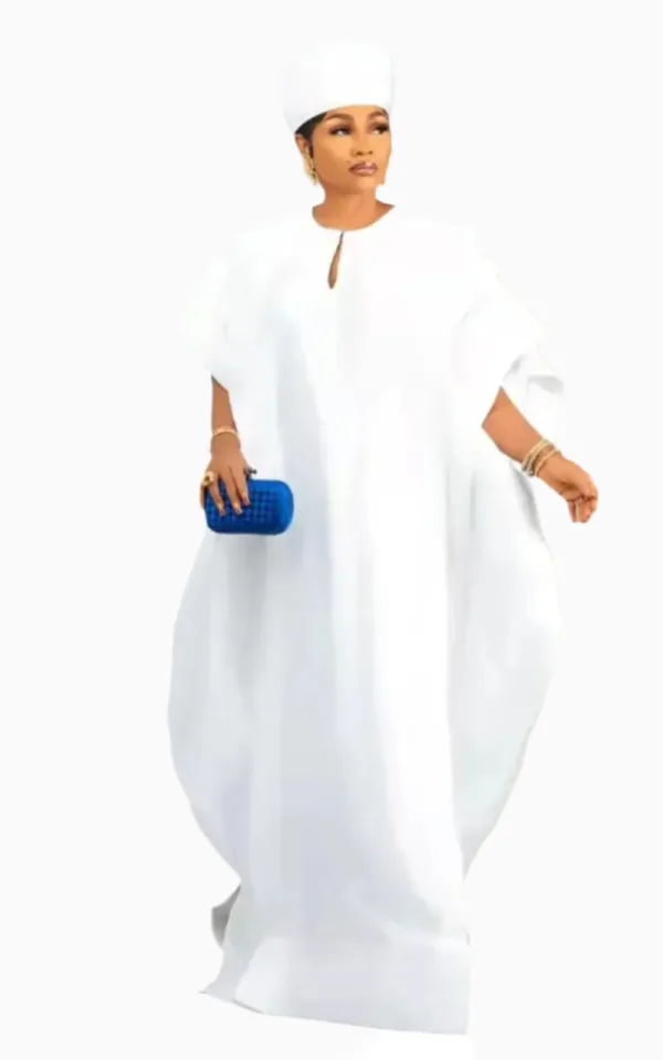 Boubou coloré femme avec accessoires distinctifs
