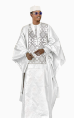Tenue africaine pour homme avec tunique et pantalon coordonnés