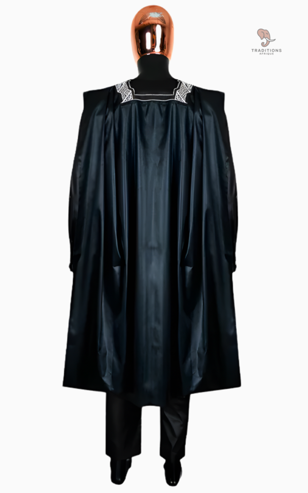 Vêtement africain noir pour homme