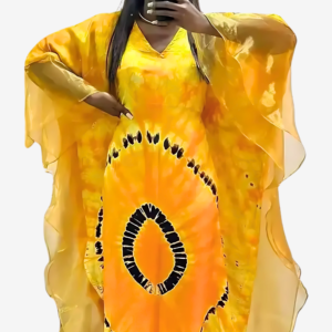 Robe africaine traditionnelle avec motifs vibrants