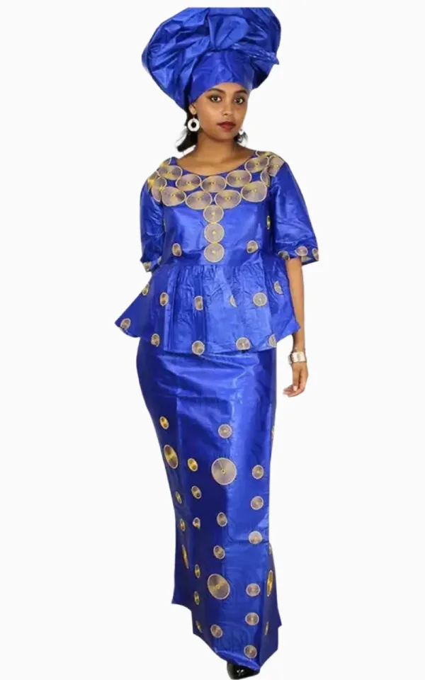 Boubou sénégalais femme élégant et coloré