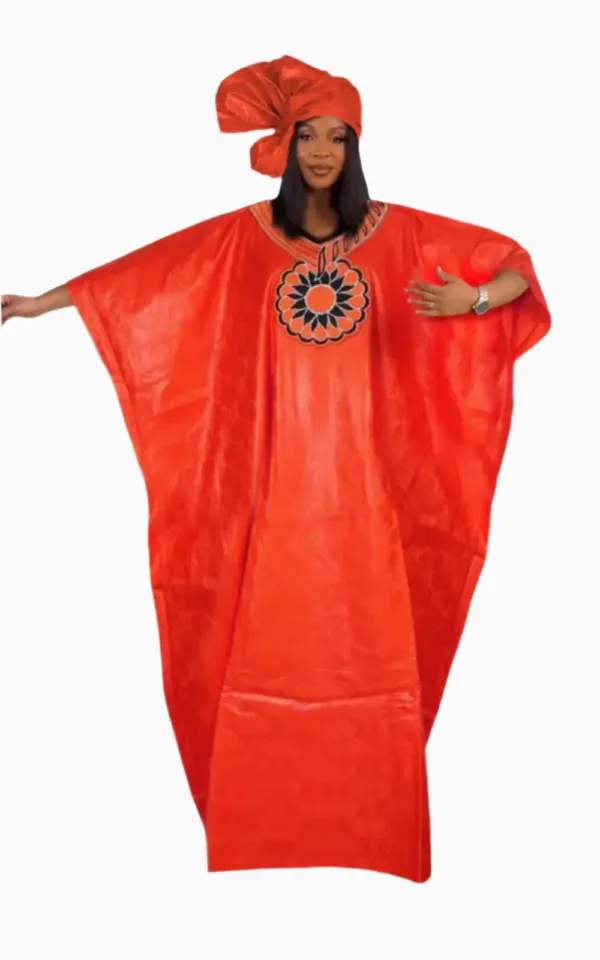 Vêtement traditionnel africain pour femme en tissu coloré