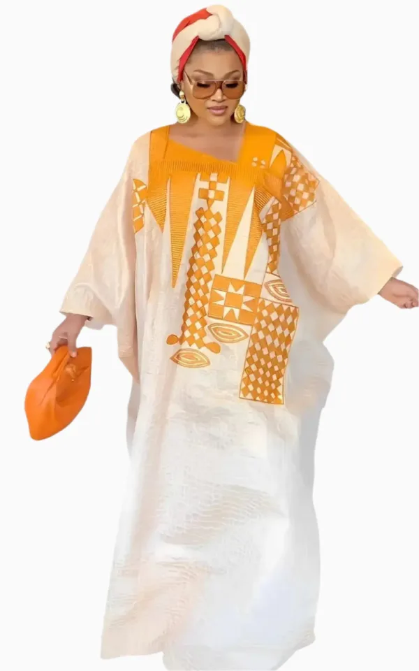Vêtement africain coloré pour femme