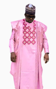 Boubou Wolof homme élégant en tissu africain traditionnel