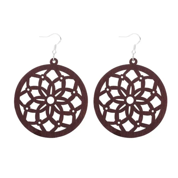 Boucle d'oreille africaine en bois sculpté