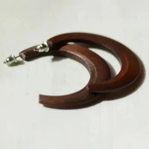 Boucles créoles légères, idéales pour un style décontracté