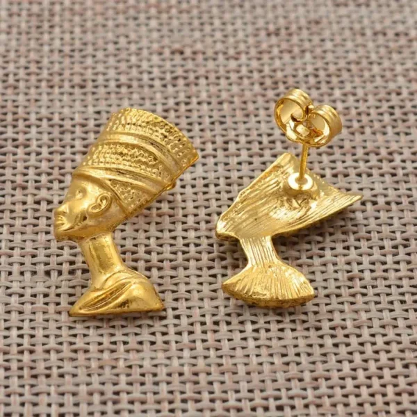 Boucle d'oreille élégante avec design africain