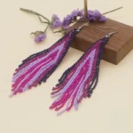 Boucle d'oreille en perles sénégalaises - vue 4