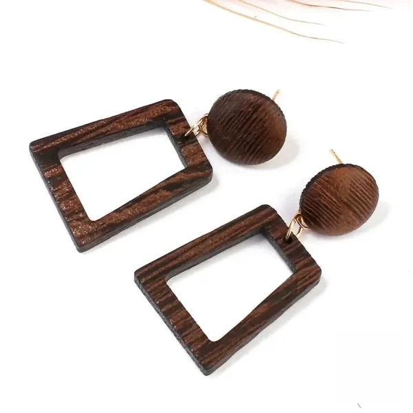 Élégance subtile des boucles d'oreilles africaines