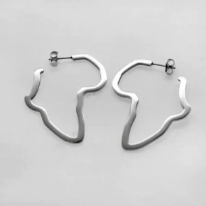 Accessorisez avec des boucles d'oreilles africaines modernes