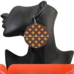 Boucles d'oreilles wax, allure moderne et artisanale