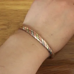 Design unique de bracelet africain en métal