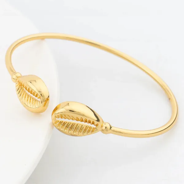 Bijou africain : bracelet en or avec motifs
