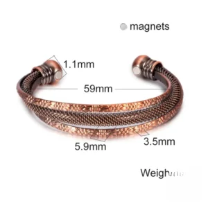 Bracelet en cuivre inspiré des motifs africains traditionnels