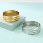 Accessoire Africain Doré en Acier