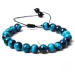Bracelet africain orné de gemmes naturelles