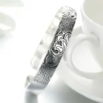 Bijou ethnique en argent pour femme, design africain