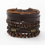 Bracelet en cuir tressé avec motifs tribaux