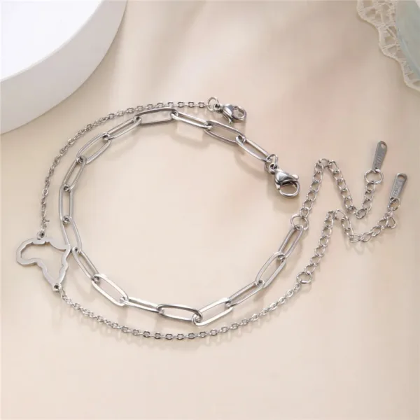 Élégant bracelet fait main carte d'Afrique