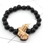 Bracelet symbolique du continent africain en style contemporain