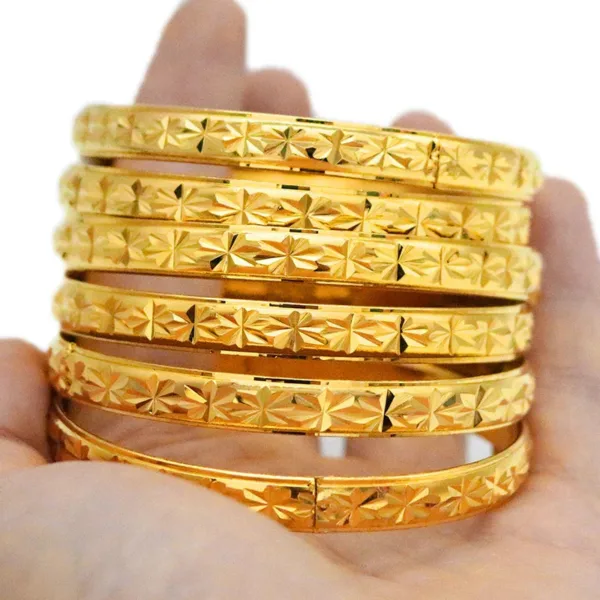Bracelet or pur, héritage africain