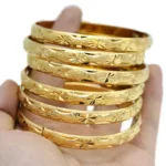 Bracelet or, authenticité du savoir-faire africain