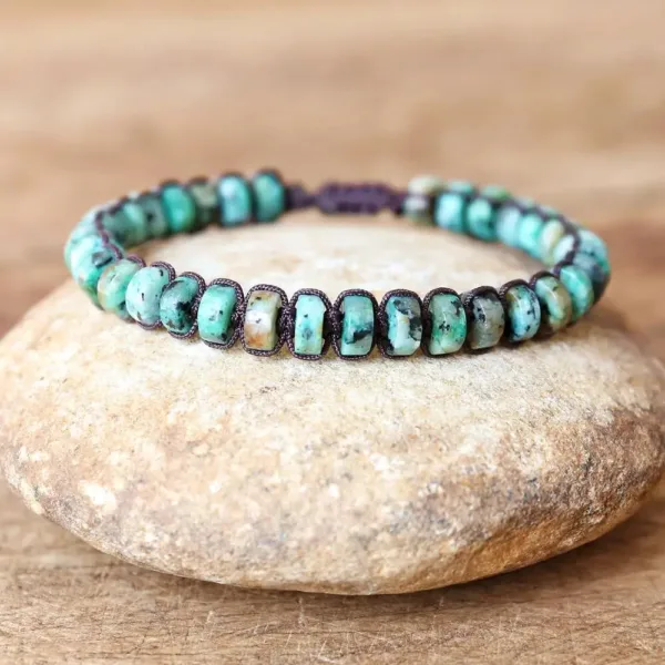 Bracelet en jaspe africain, élégance intemporelle