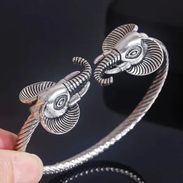 bracelet-jonc-a-tete-delephant-1 Bracelet Jonc Éléphant - Bracelet Africain élégant