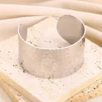 Bracelet manchette africain en argent élégant et artisanat unique