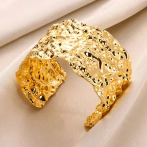 Bracelet Manchette Africain en Or Granulé