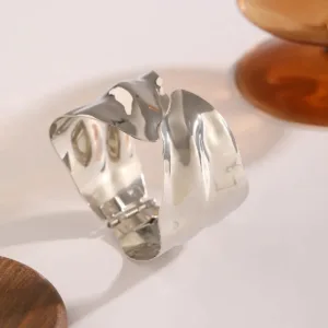 Bracelet Irrégulier en Or pour un style unique