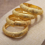 Bracelet africain en or, luxe et tradition