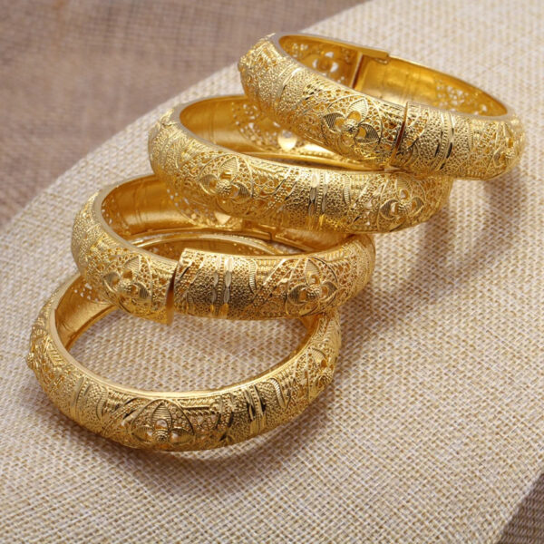 Bracelet africain en or, luxe et tradition